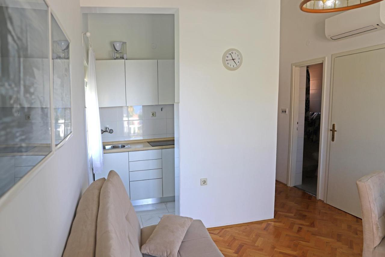 Apartment Hudan Malinska Exteriér fotografie